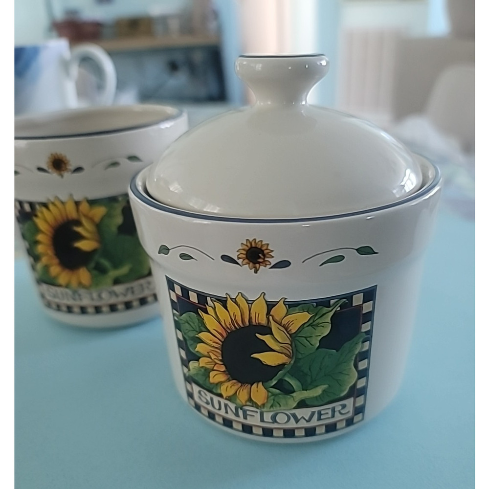 Susan Winget Sunflower Ceramic Sugar Bowl and Creamer Set Floral Cottagecore - Picture 2 of 9